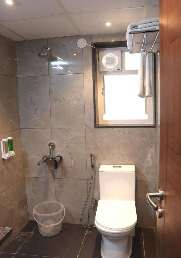 Sharman Suites プネ エクステリア 写真