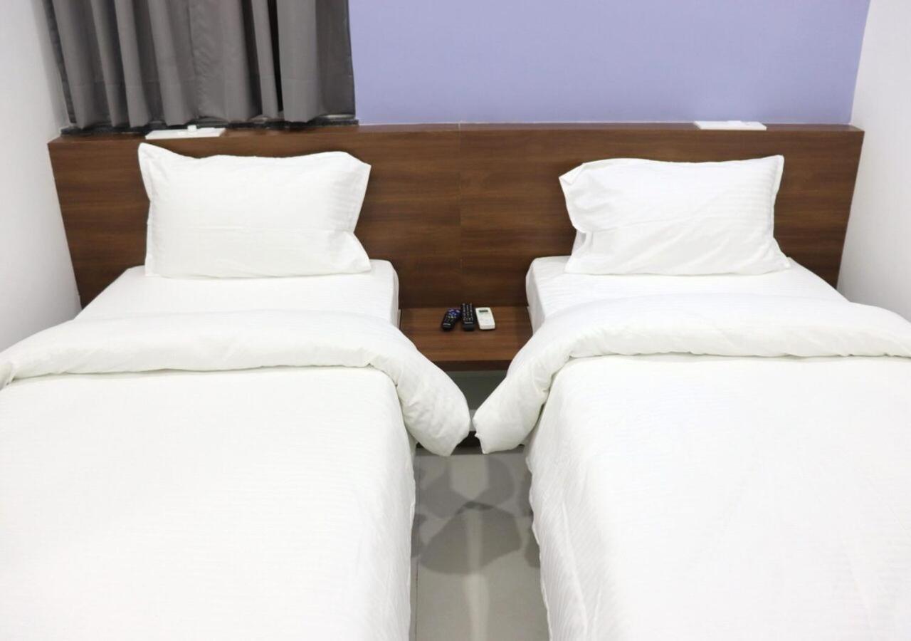 Sharman Suites プネ エクステリア 写真