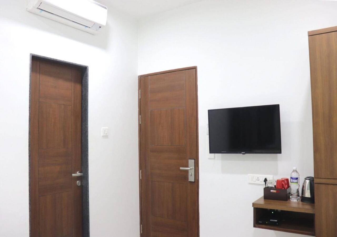 Sharman Suites プネ エクステリア 写真